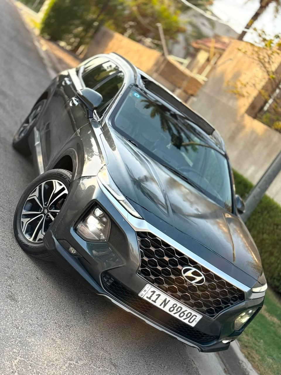 السلام عليكم 
سنتافي موديل2019 فول فول مواصفات 
السعر 128 وبيها مجال 
وارد امريكي 
سياقتها حيل حلوا
كشنات حار بارد
داخل جلد
كشنات تحكم كهرباء 
ستيرن حار 
٤ سلندر 
بصمة وخزن ميموري
تشغيل عن بعد
بانوراما 
إنارة داخلية 
دجتال
هنبريك دكمه
كاميرات محيطيه 360 درجه 
و مليانه مواصفات بعد
خزن ميموري 
بردات خلفية 
بعد بيها هواي مواصفات 
الحادث طخطخات بيها قطع صبغ 
بدون شواصي ولا دواخل 
صور الحادث داخل المنشور والسونار كذالك 
رقم بغداد تحويل مباشر 
الاستفسار***********
العنوان بغداد
