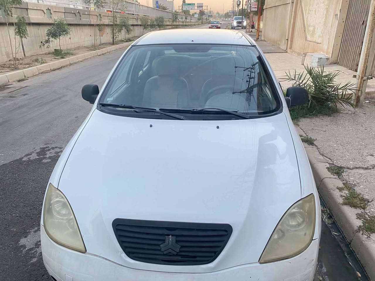 للبيع سيارة سايبه طيبه بيضه  ٢٠١٢
محرك و كير شرط
 مابيها صبغ بيها تعديل على بارد 
 تبريد ثلج مال شركة
للأستفسار على الرقم 
***********
