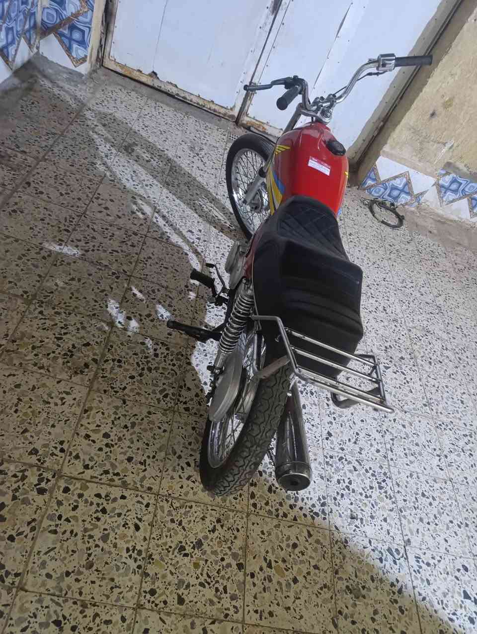 سلام عليكم شباب درجة البيع كلاشي مابيه تجي تشوف ماعوزه شي مكان حي رساله الشارع الماطور قرب جامع يمام علي 0771862904
