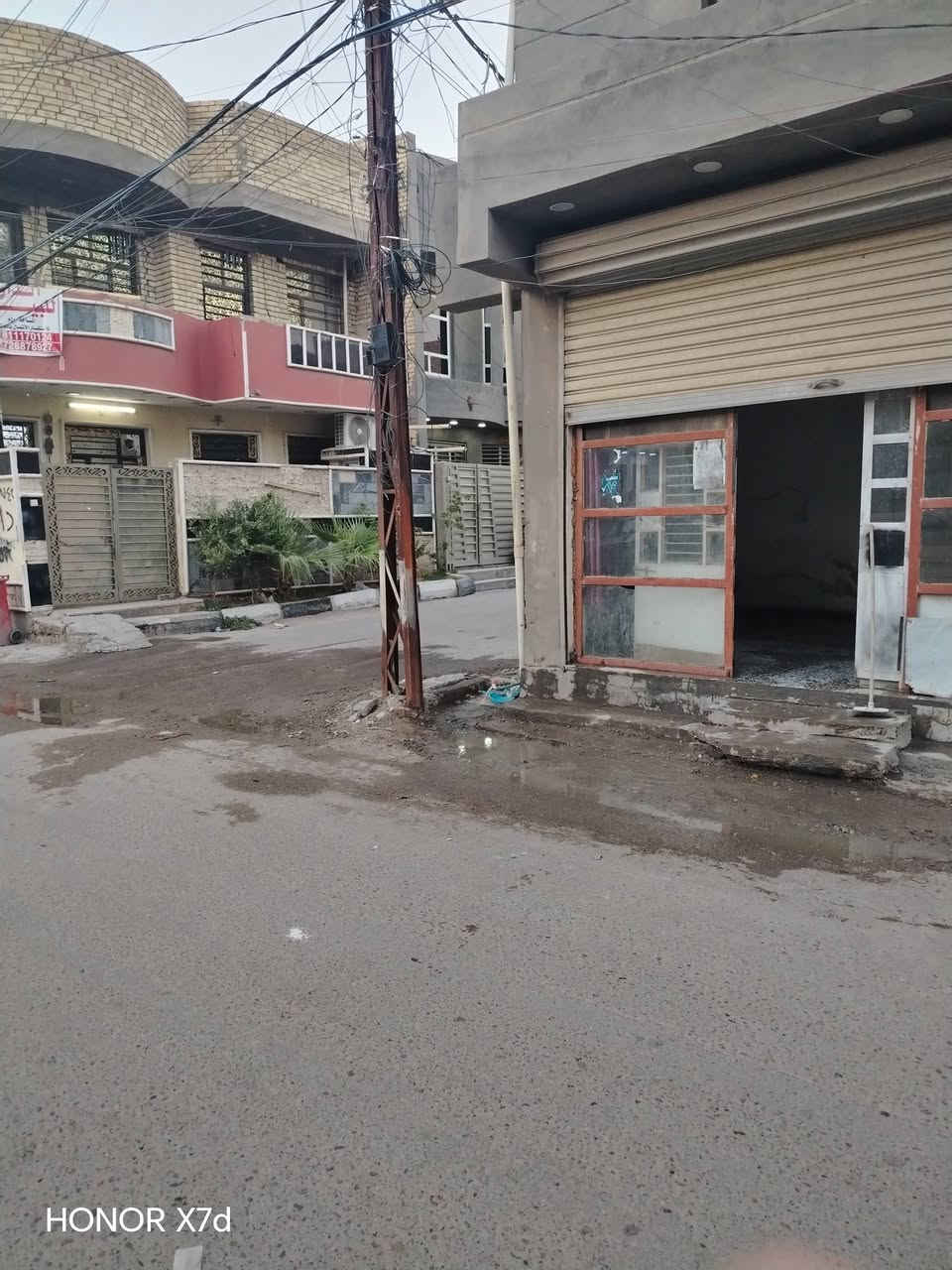سلام عليكم محل الايجار بدايه شارع خوله من جه الهياكل شارع ***********
