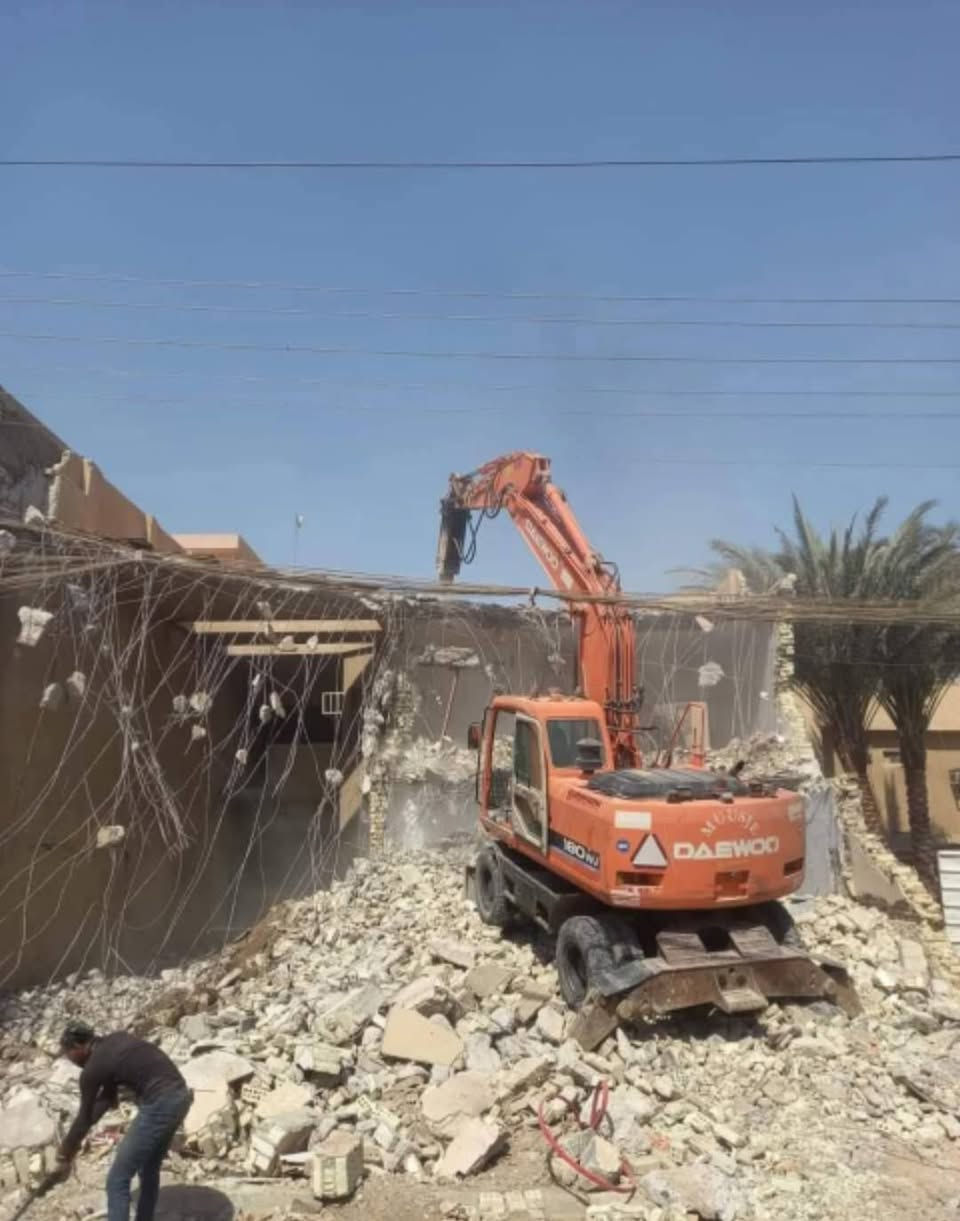 متخصصون في #تفليش المنازل و البنايات السكنية التجارية
و #حفر ودفن وحدل الاراض ***********اولاتصال*********** ☎️
👷‍♂️كادر متخصص في الهدم والحفر 👷‍♂️
🦺مشرف سلامة 🦺
👨🏻‍🔧فاحص تربة 👨🏻‍🔧
💵 اسعار مناسبة جدآ 💵
‏🇮🇶 في محافظة البصرة 🇮🇶
(( مواد وعمل درجة اولى ))
