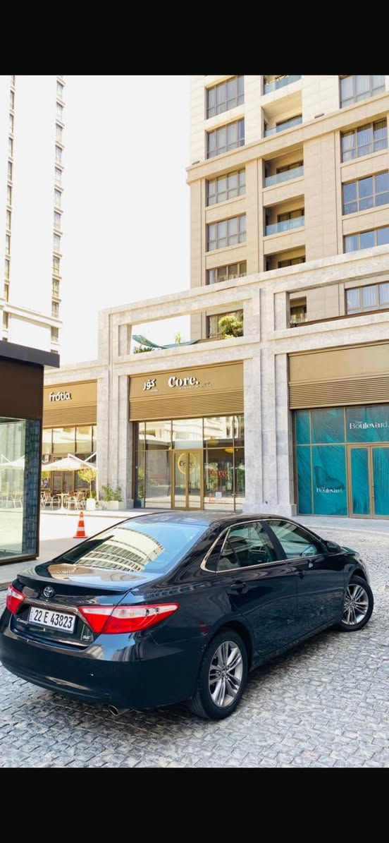 كاميري  ئةمريكي  ١٠٠  مايل   رويية   هةموو شتيكي نويية  بةبي مةسروف  نيو بونيت سبوغ لةكةل جاملغي پيشةوة لةكةل نيو دةركاي سايةق  يرباگ سوكان سيستةمة  *********** أربيل, العراق
