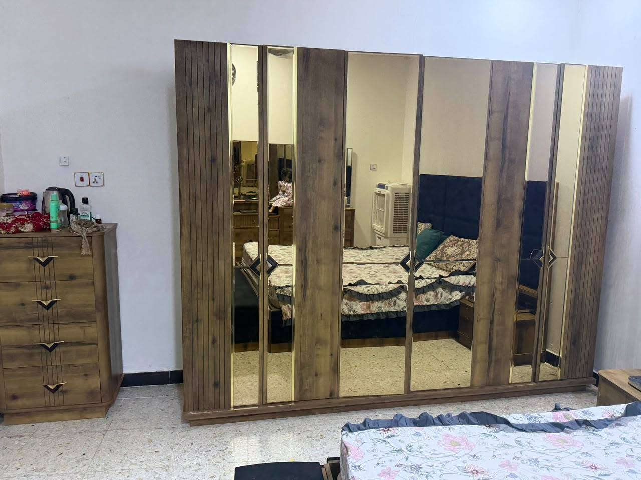 اسلام عليكم ورحمة الله وبركاته
غرفة نوم تركيا للبيع مستخدمه 
عدد القطع 9
السعر مليون و200 وبيها مجال
للاستفسار الاتصال على الرقام التاليه ***********
*********** السكن بغداد
