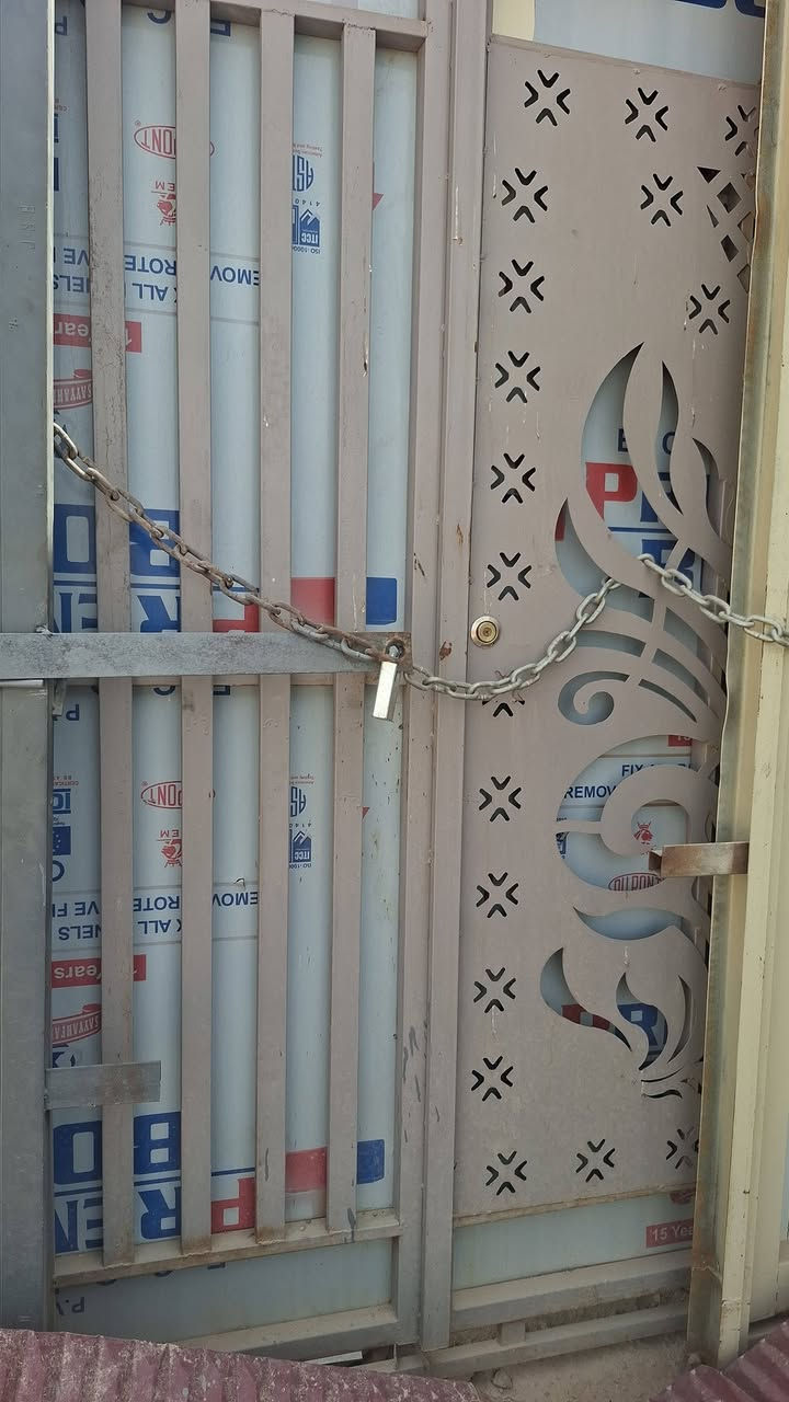 بيبان للبيع الوحده 175 وبيه مجال ***********
