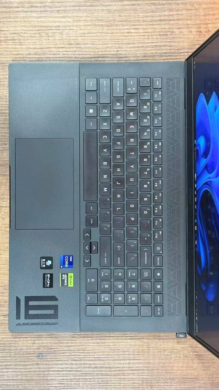 لابتوب HP OMEN GAMING 16-wf0xxx للبيع
المواصفات:
Core i9-13900HX (2.20GHz)
NVIDIA RTX 4060  8GB
RAM 16GB DDR5 5600 MT/s 

التخزين :  1TB SSD وقابل للزيادة يحتوي منفذين M.2 PCIe Gen4
الشاشة حجم 16.1 دقة 2k 240HZ ips 
الألوان 100%sRGB
النظام    Windows 11 Home
الشاحن   280W
الوزن حوالي 2.4kg
السعر :مليون 650 وبيها مجال بسيط

للتواصل واتساب : ***********
عنوان كربلاء
