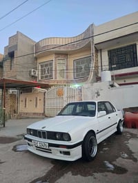 E30 موديل 89مكينه مسكر 28 ضفيره سيمنز كير zf السياره قويه بمعنى الكلمه...
