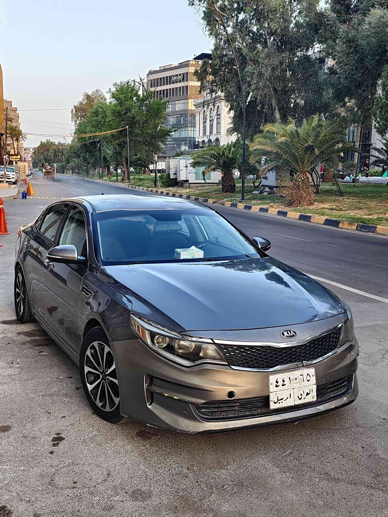 السلام عليكم بيع مستعجل كيا اوبتما 2018 السيارة ليبل واحد بيها صبغ من 5 إلى 6 قطع بيها تصليح تكمة بسيط وكلش حلو كير محرك نظيف حدادية وسط تايرات وسط ملاحظة بيها جرد بالصندوك والقمارة مثل ما موضح بالصور مكاني بغداد السعر 95$ قفل قفل اي استفسار موجود رقم وواتساب ***********
