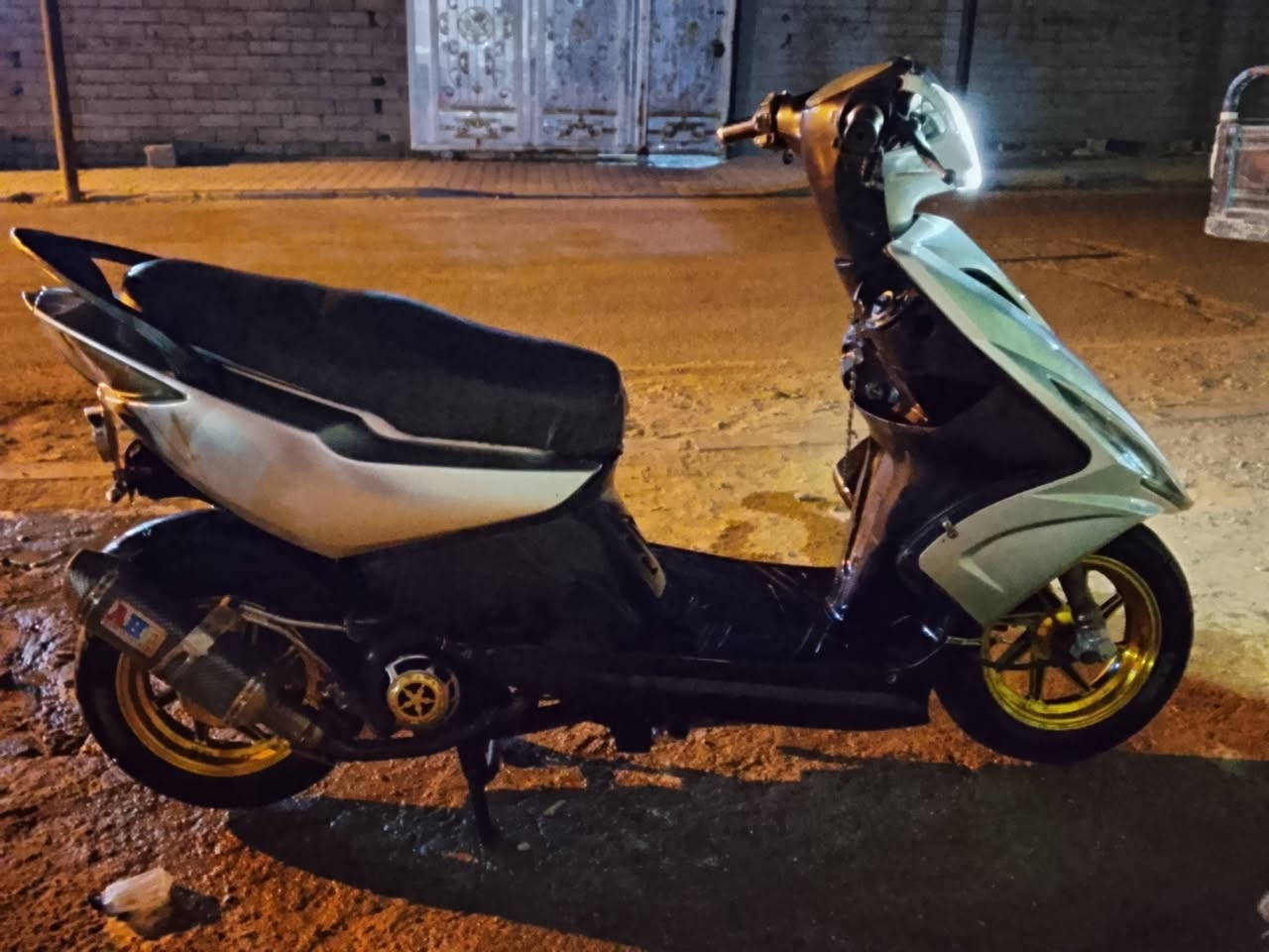 السلام عليكم دراجه ماكس مضلع لبيع عليه مكينه مال ماكس عدله حاويه دراجه سلف هندر لايت عالي ناصي مكينه مفتوحه مره وحده ع ايدي عليه كلج رياضي ٥٥ دراجه تاكل كاع بشلعه ومعدل مكاني البصره قرنه شرش سعرة ٤٥٠ *********** مو شراي لايراسل
