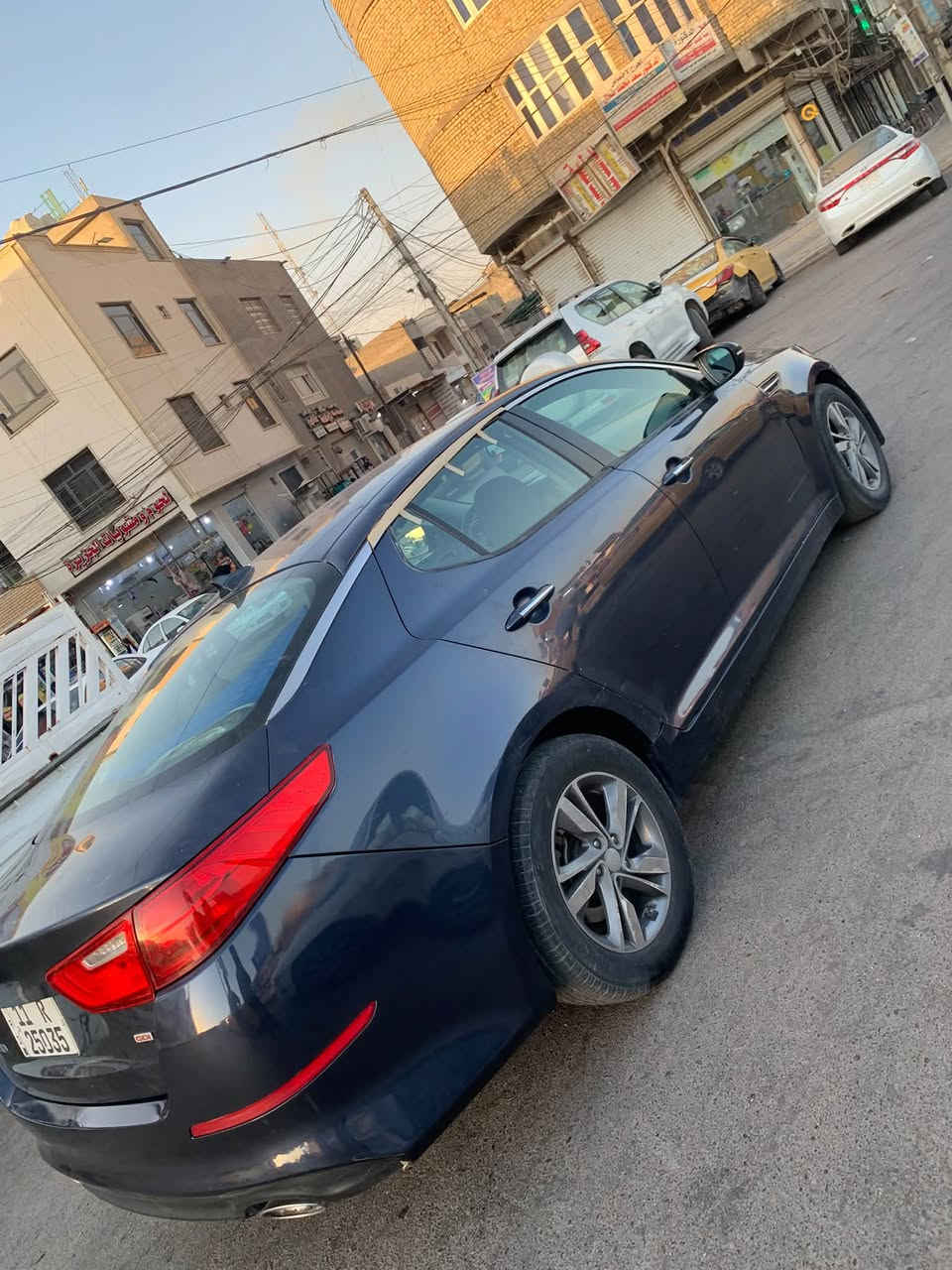 السلام عليكم
اوبتما ٢٠١٥ للبيع 
 وارد امريكي حادثها جاملغ عكس السايق مبدل والبنيد جارد ومصبوغ 
وبيها باردين سياره كامله ومرتبه. 

وباسمي تحويل ثاني يوم

 السعر ١٠٣$ وبيها مجال بسيط للشراي
***********
