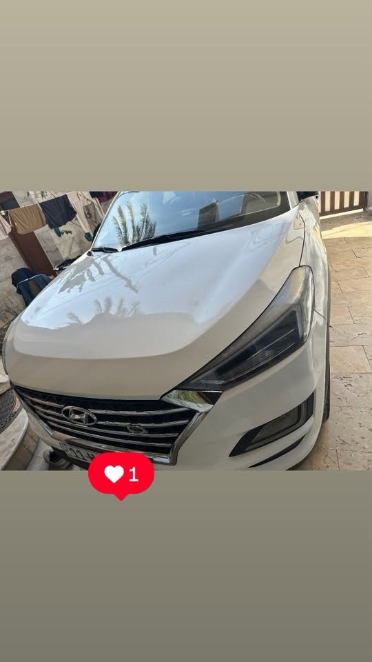 توسان 2020 خليجي الكاصد
كوري أصلي
🛑فول مواصفات 1/1 عدا البنوراما
🛑رقم بغداد الدولي الجديد
مشروع وطني
🛑ماشية ٧٠ ألف كم فقط
السيارة باسمي
تحويل ثاني يوم
🛑السيارة مكفولة كفالة عامة عدا الموضح بالسونار بارد بسيط جدا 
🛑جديدة كلش حتى الأغراض والعدة كلها بعدها
🛑السبير منازل

🛑دواسات توسان جانبية
🛑بصمة تشغيل
🛑بصمة أبواب
🛑خمس عدسات
3 أنظمة قيادة
2 كراسي كهرباء
🛑أريل نافيكيشن
🛑شاشة Apple CarPlay
🛑كشنات جلد جوزي بلادي مال الشركة
🛑شاحن وايرلس
🛑ثلاجة بالجمجمة
🛑محرك 2000 دوش
ABS🛑
🛑فول تحكم ستيرن
🛑الشاشة الأصلية بلادية
🛑الدواسات علامة توسان
🛑حاجب نهاري
🛑حساس أمامي
🛑حساس خلفي
🛑كاميرا خلفية دوارة
🛑مري شفط ويا القفل
🛑نظام ترحيب
🛑مخرج AUX
🛑مثبت سرعة Cruise
🛑إشارات بالمري
🛑يدات نيكل
🛑قطعتين تبريد
🛑بصمه عدد ٢ جديدات 

⭕️ السعر ١٨٩ ورقه وبيها مجال 

مكاني: بغداد 
رقم :  ***********
