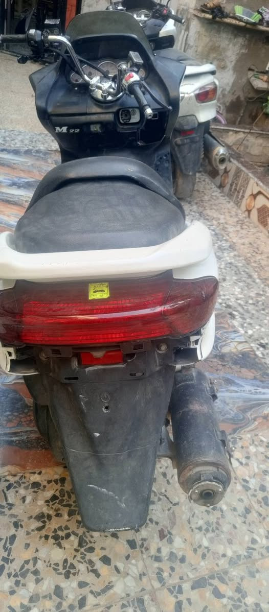 للبيع ب400قفل***********مكاني بغداد الكماليه المكينه مكفوله مل رمبه
