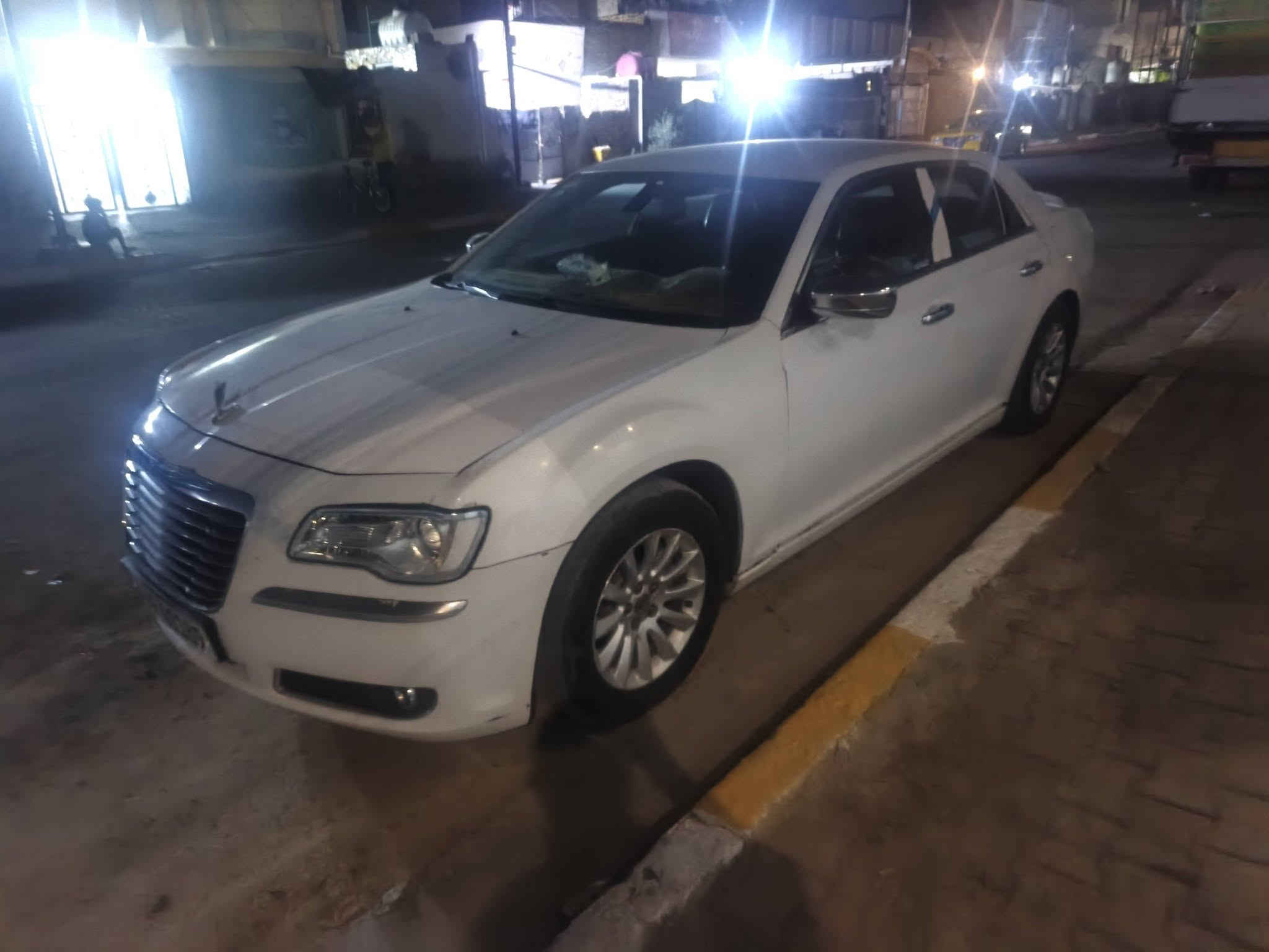 للبيع اوباما موديل 2011 بيها جاملغ خلفي وبيها صبغ حزام محرك 3600 حجم مكينه كير تبريد جاهز العنوان بغداد الحسينيه السعر 115 وبيها مجال قليل رقم بصره دولي *********** بيها كم قطعه صبغ ابيع حزام
