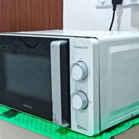 مايكرويف Cecotec • ٢٠ل • ٧٠٠ واط