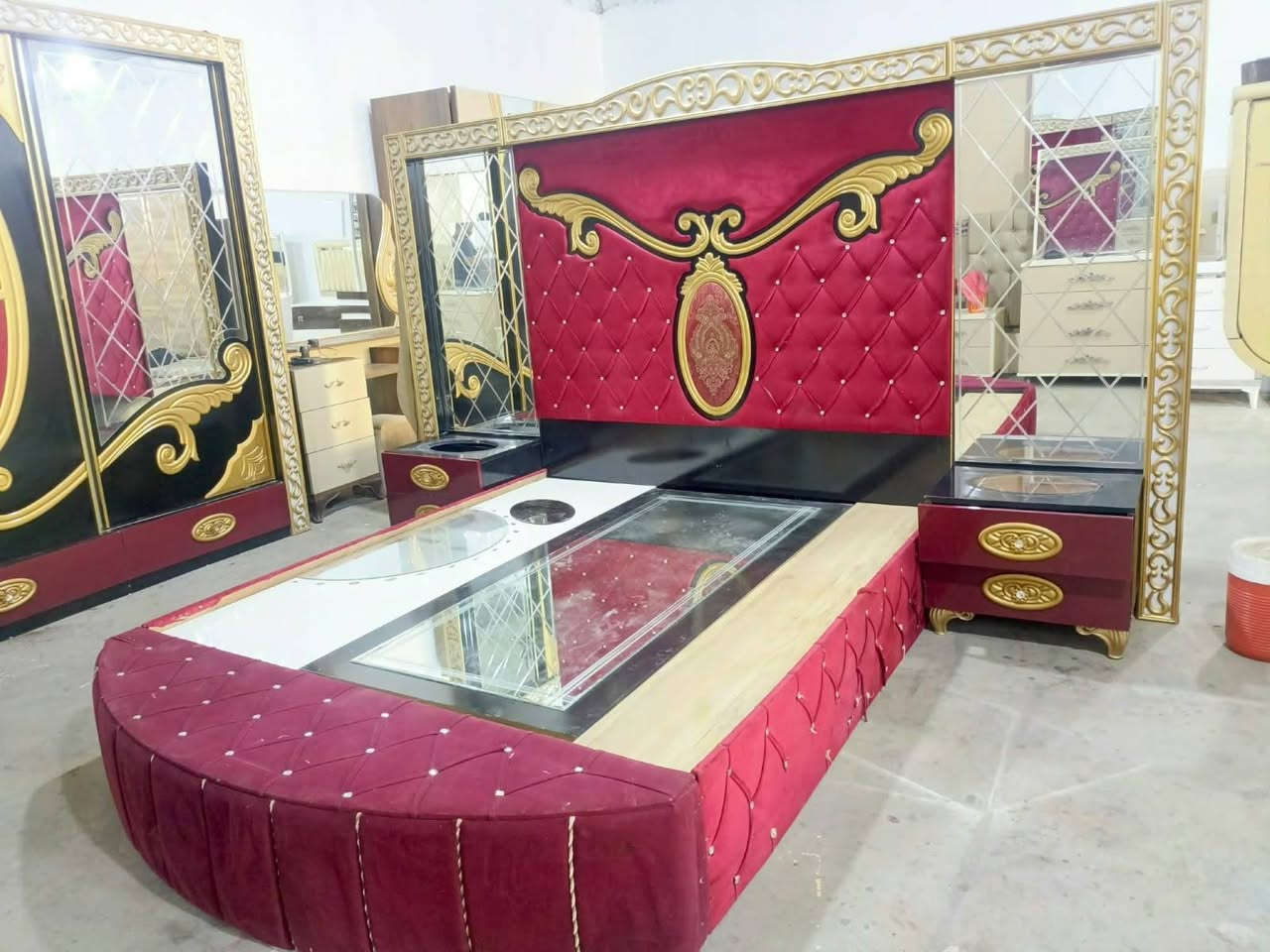 غرفه ضخمه بسعر مناسب750بي مجال كركوك حريه *********** وعدنا بعد غرف دزولي غرف غراض ابيعه الكم بنفس اليوم
