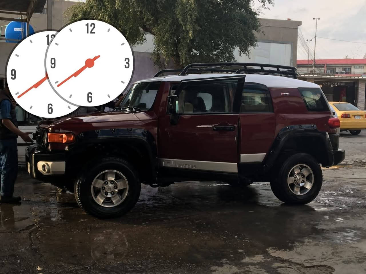 من رخصة الادمن 

Fj cruiser 2008 خليجي رقم بغداد
فور ويل شغال 
عداد 330,000 كم 
محرك مفتوح 
كير بلادي 
دبل اكسل 
تبريد ثلج 
سيارة مصبوغة عام ويحتاجلها صبغ لان جارد لونها أحمر 
سنوية وتحويل ثاني يوم 
رقمها بغداد 
سعرها ١١٠ 
مكانها بغداد 
السيارة في وضع جيد والحمدالله 
التواصل واتساب ***********
