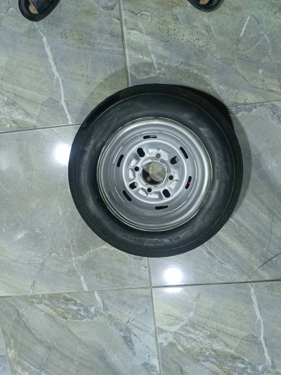 سلام عليكم للبيع سبير ستوته عدد 2 كاملات نضيفات تك ب 30 الف اي استفسار اتصل *********** مكاني كوت مركز
