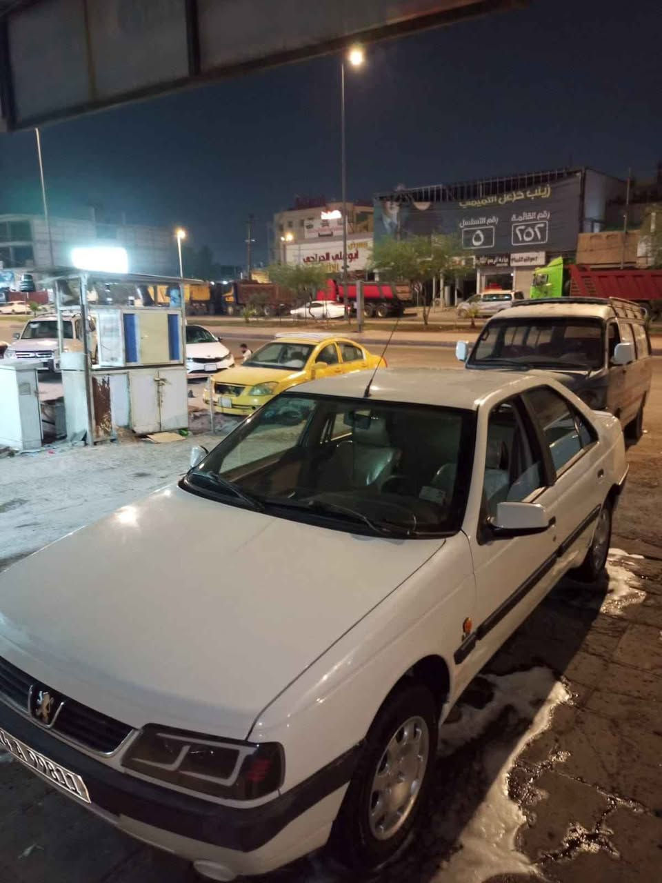 بيجو405 موديل 2016 مكفوله من الصبغ والضربه بس داير الخلفي مكحل قليل كلش تكحيل سياره مكينه گير كفاله تبريد ويه السويج حداديه جديده سياره جاهزه وجديده راعيها يريد تحويل السعر 42 وبيها مجال
للتواصل واتساب وتصال» *********** البصرة, العراق
