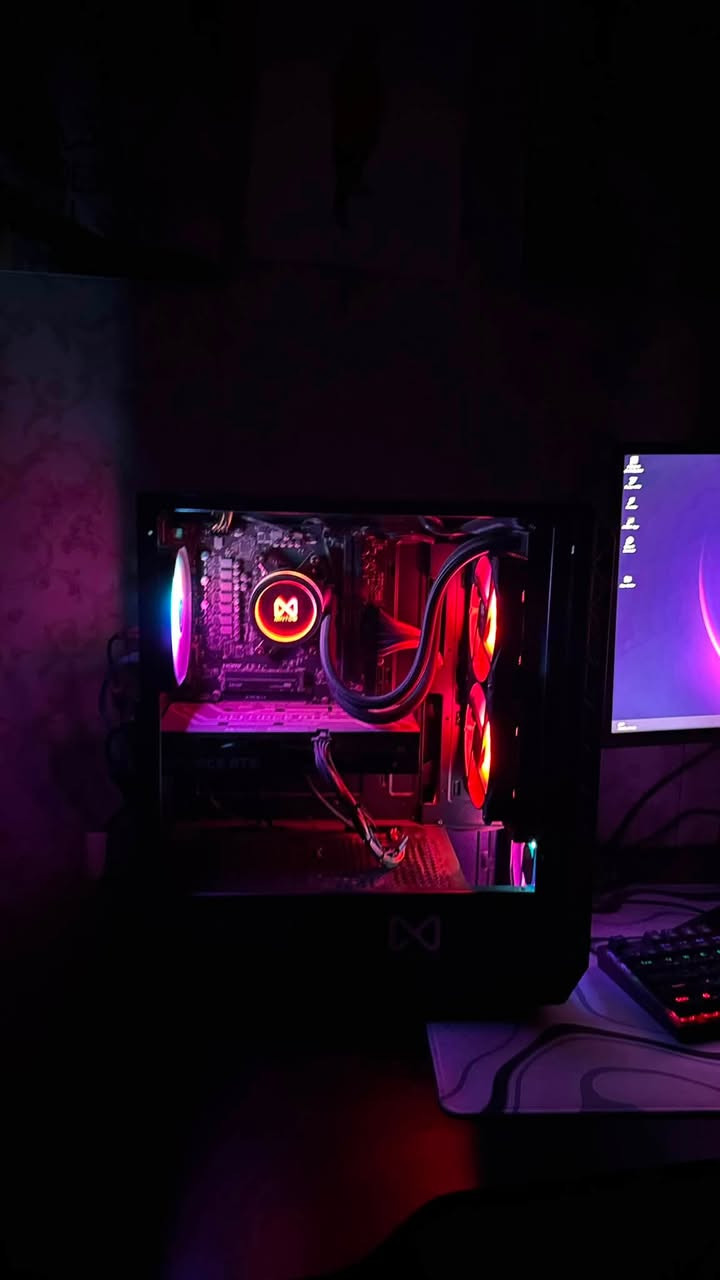 ( بيع فقط)
Pc مستخدم قليل جداً

AMD RYZEN 5 7600 
RAM 16GB
SSD 1TB
GPU RTX4060
التبريد مائي من شركة mintop
والكيس rgb mintop
Ssd m.2 620 من شركة lixar
والبور سبلاي 750w
الرامات8x8 ddr4 )16)

السعر مليون و200 دينار عراقي وبيه مجال بسيط
مكاني الحارثية 
*********** للاستفسار اكثر وبيه واتساب
( ادمن وافق بسرعة بشرفك)
