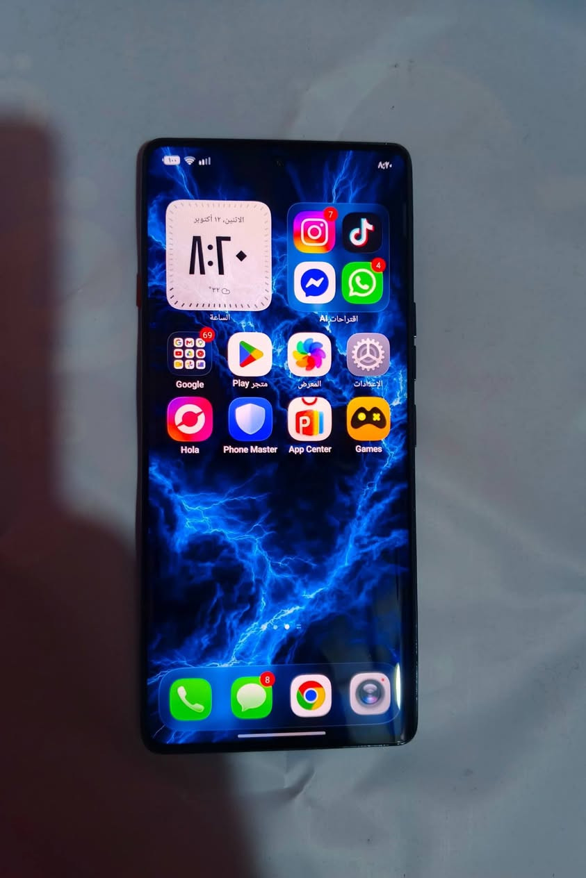 كامون ٤٠ برو 5G • ١٢ رام • ١٤٤ هرتز