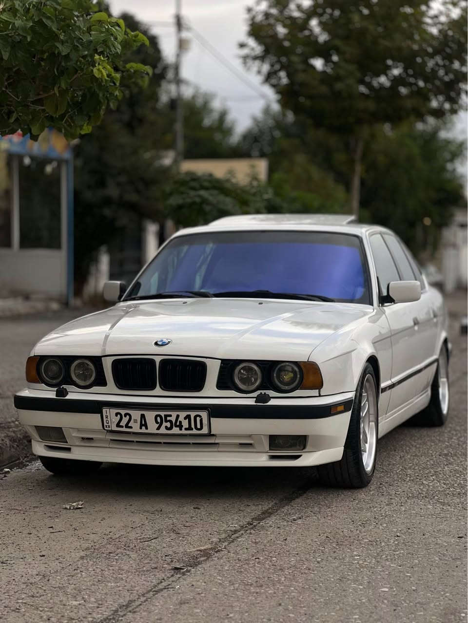 بي ام • موديل 1992 • فول مواصفات