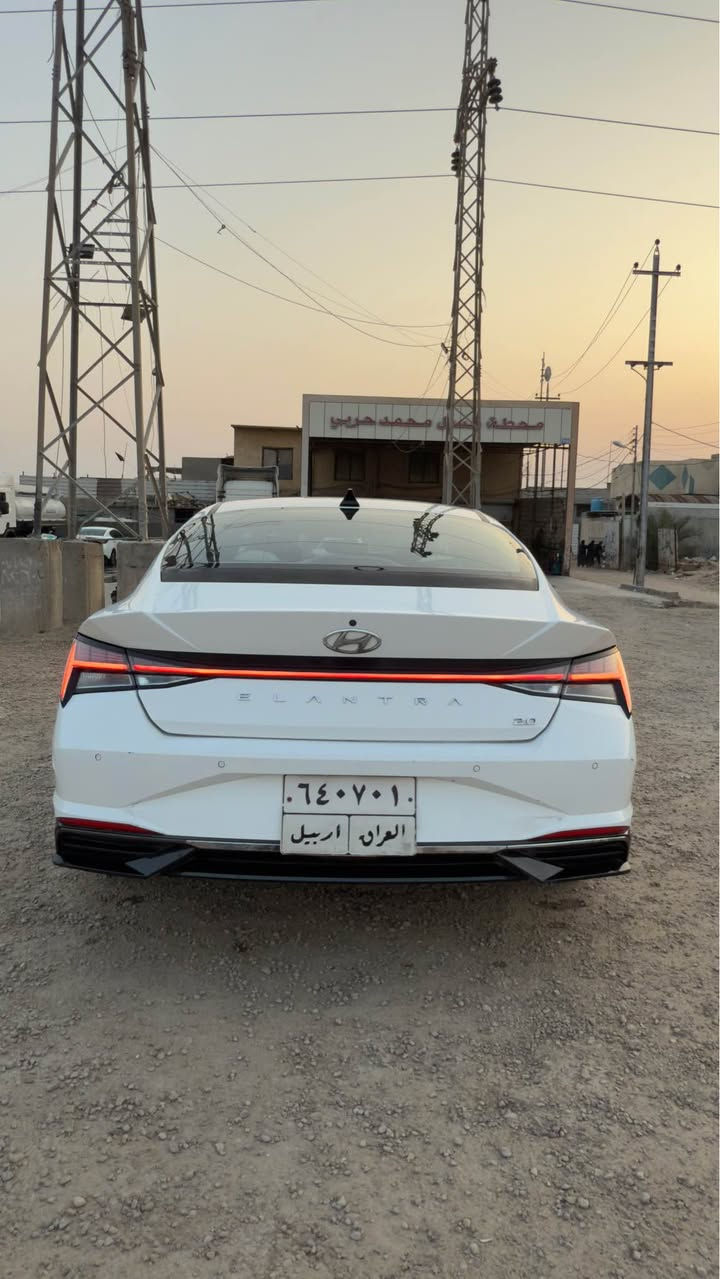 السلام عليكم 
هونداي النترا خليجي موديل 2021 اربيل تحويل مباشر كفاله عامه بيها فقط بارد شبر بالبنيد 
فول مواصفات 
بصمه تشغيل وابواب 
فتحه سقف سلايد 
شاشه كاربلاي وكامره 
تبريد قطعتين 
حساسات 
مرايات شفط وتعرفون باقي المواصفات السياره جديده استخدام شخصي 
السياره ماشيه 120 الف 
سنويه منتهيه 2026الشهر 3 
للاتصال ***********
السعر 162$ البصرة, العراق
