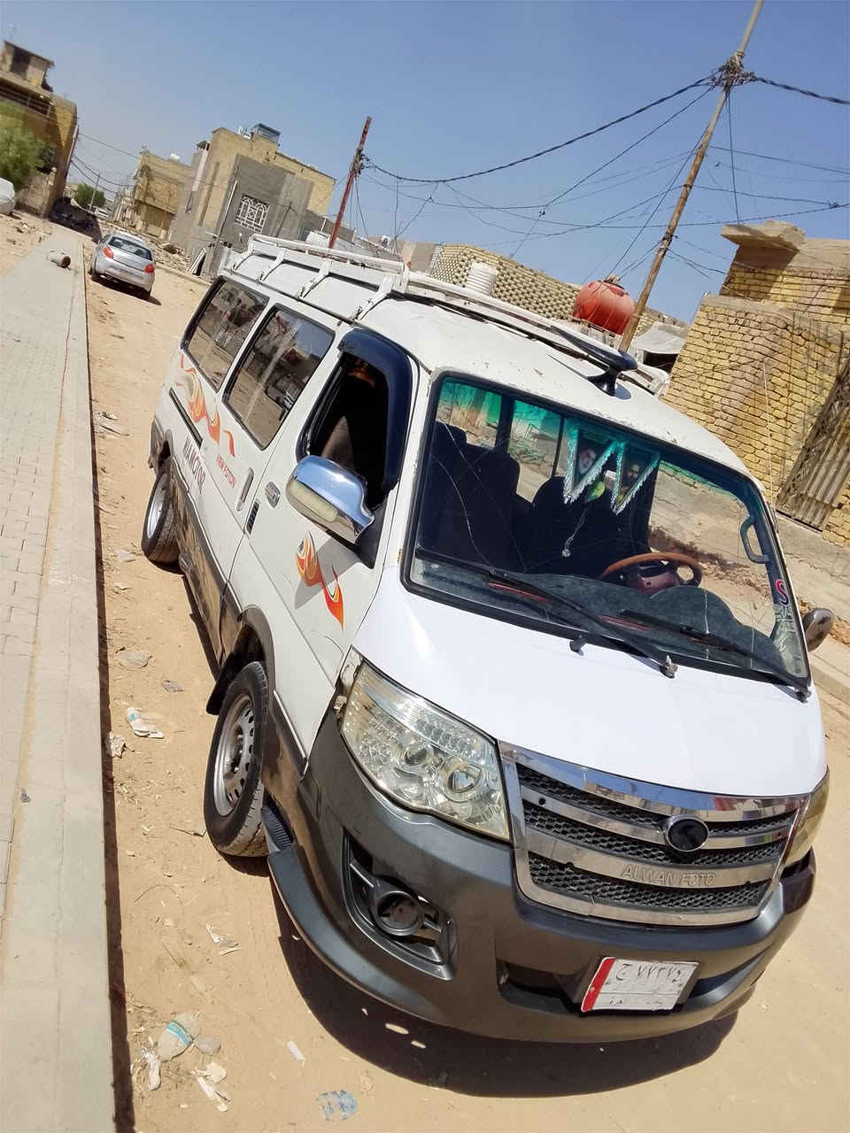 سلام عليكم سيارة فتون الوان مديل 14سنويه عضم عاج موصليه مصفره وصل خط وبحث حداديه مكينه كير اكسن كلهن نضاف سعر 32وبيها مجال مكان نجف رقم ***********
