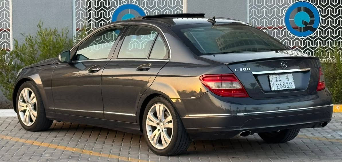 سلام عليكم
للبيع او مراوس برقم شمالي 
مارسدس  C300 
موديل ٢٠١١ محرك ٦ حجم ٣٠٠٠ 
صبغ جاملغ خلفي 
بيبان ٢ كلير 
فتحه سقف كشنات جلد وكهرباء ستيرن كهرباء
 كير محرك شرط  
سنويه جديد 
سعر   ١١٩  
مكانهه بيجي 
***********
