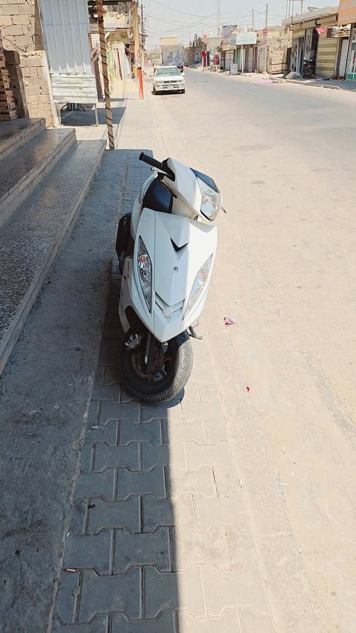 السلام عليكم دراجه جي تي ار رمبه صار شهر من منزله كفاله الدراجه السعر 1و300 مكاني بغداد الشعله ***********
