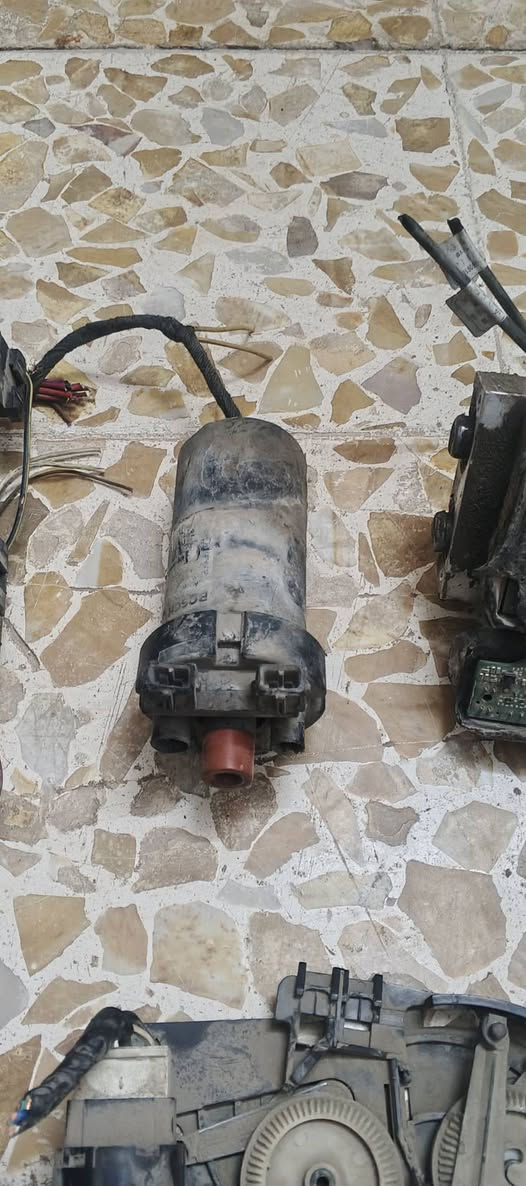 استيرن اكوين معا غراض كلها شرط شغاله للبيع استيرن شرط كامل معا المشط +جوزه تحكم ماسحات جيب وشد شاري يتصل  موصل يارمجه الشرقيه***********////***********
