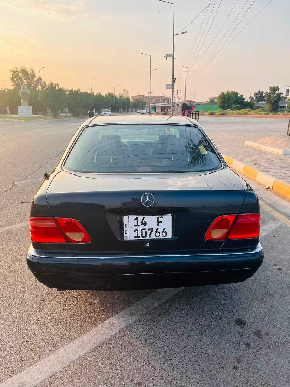 مرسيدس ام عيون • ١٩٩٦ • ٣٠٠٠ VVT