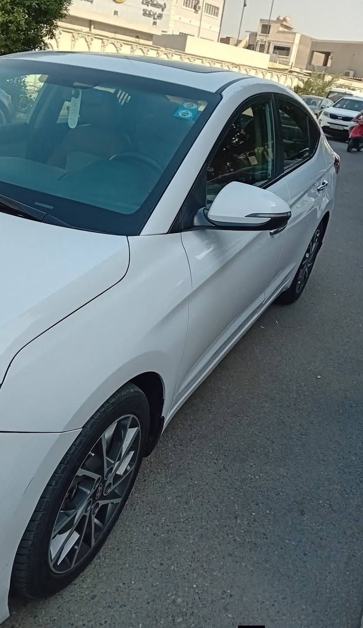 السلام عليكم
للبيع النترا موديل 2019 خليجي

محرك 2000 دوش ماشيه 166

ظررها سونار موجود

فول مواصفات فتحه وبصمه

السعر 135 وبي مجال قليل للاستفسار ع 

***********

مكان السياره بغداد الكاظميه
