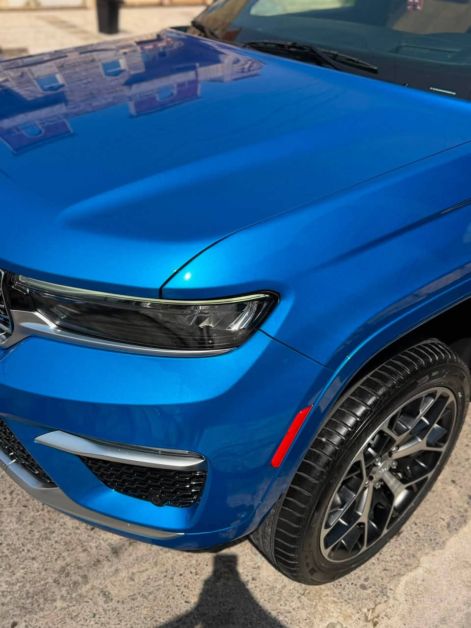 JeeP Summit 2023 وكالة هارلم
مغلف بلكامل PPF
لون مميز 
فول مواصفات اعلى فئة : 1/1
العداد : 42.000mi

6 سلندر (3600)
سقف شامو (كنتارا)
داتاشو (سرعة بلجام)
كشنات(تدفئة-تبريد-مساج-خزن ميموري)
كشنات خلفية (تدفئة-تبريد)
حساسات (360) درجة
5 كامرات (360) درجة
رادارات (360) درجة
Night Vision (ناظور ليلي)
جكات : تصعد تنزل (5وضعيات)
فورويل
توقف ذاتي
بانوراما
صندوق كهربائي
مانع تصادم 
بصمه تشغيل + بصمه ابواب
تدفئه بالستيرن
نظام خرائط GPS 
مري _جانبي_تدفئة
وبعد هواي مواصفات…

ملاحظة : سيارة كفالة عامة جديدة
المكان اربيل
للاستفسار :
***********
***********
