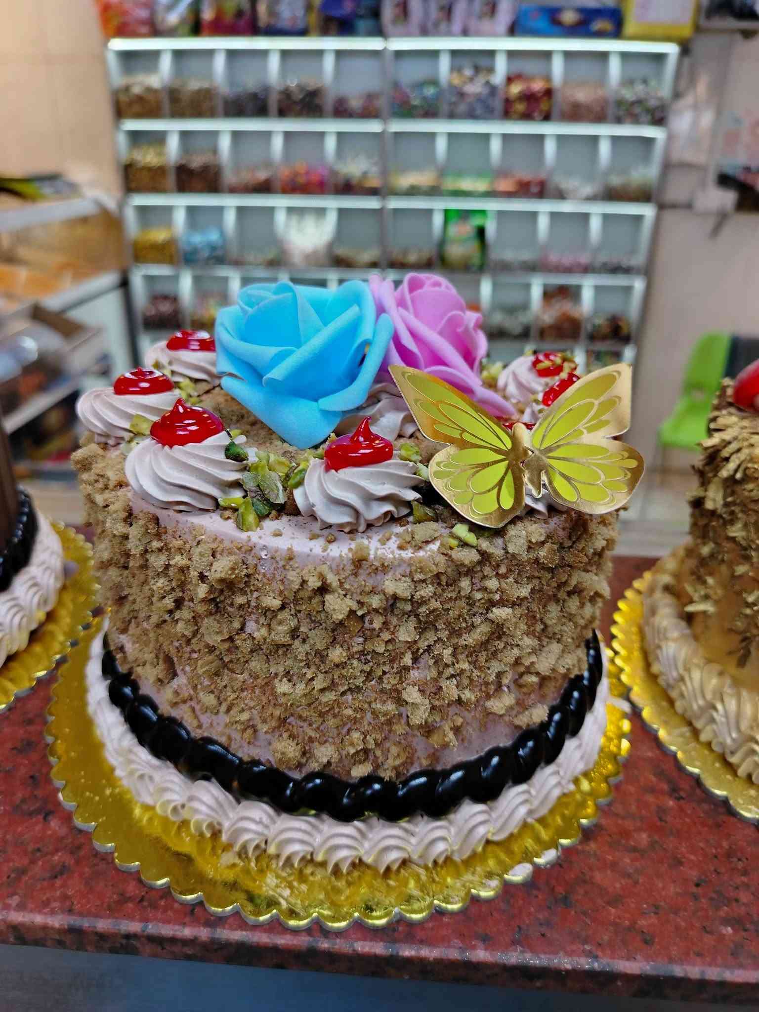 كيك عيد ميلاد • فستق حلبي • حله بكرلي