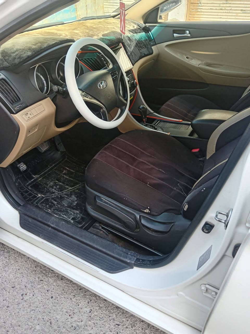 السلام عليكم
للبيع فقط بدون مراوس
سوناتا مضلع
موديل ٢٠١١
بانروما
خليجي 
أمري شفط
داخل لونين
محرك دوش ٢٤٠٠ شرط مامفتوح
رقم نينوى دولي
مصبوغه حزام اثر تيزاب شرط جاكوج مابيها
السعر ٩٥ وبيها مجال شي قليل
للأستفسار : *********** / ***********
