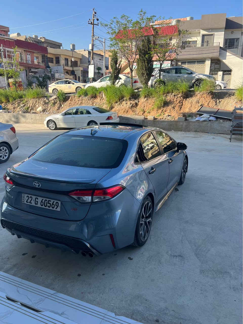 تۆیۆتا کرۆلا 2020 مواسەفات SE Toyota Corolla 2020
تۆیۆتا کرۆلا بێ سبوغ بێ ئێرباگ
مەکینە گەورە 2.0
فول مواسەفات، ڕادار ، خەتی جاددە، سلاید، شاشە گەورە ، ئۆتۆ برێک و تەحدید سورعە و ویل گەورە .
سەیارەیەکی تا بڵێی خاوینە و هیچ سبوغێکی نییە تەنیا چەند جێیەکی PDR هەیە
سەیارەکە 116 هەزار مایل ڕۆیشتووە
دەرگای پشت سەکن، چەمەلەغی پشتەوە لای سەکنی پی دی ئاڕی تێدایە لەگەڵ چەند جێیەکی بچوکی تر

نرخ 135 وەرەقە
ژمارەی مۆبایل: *********** أربيل, العراق
