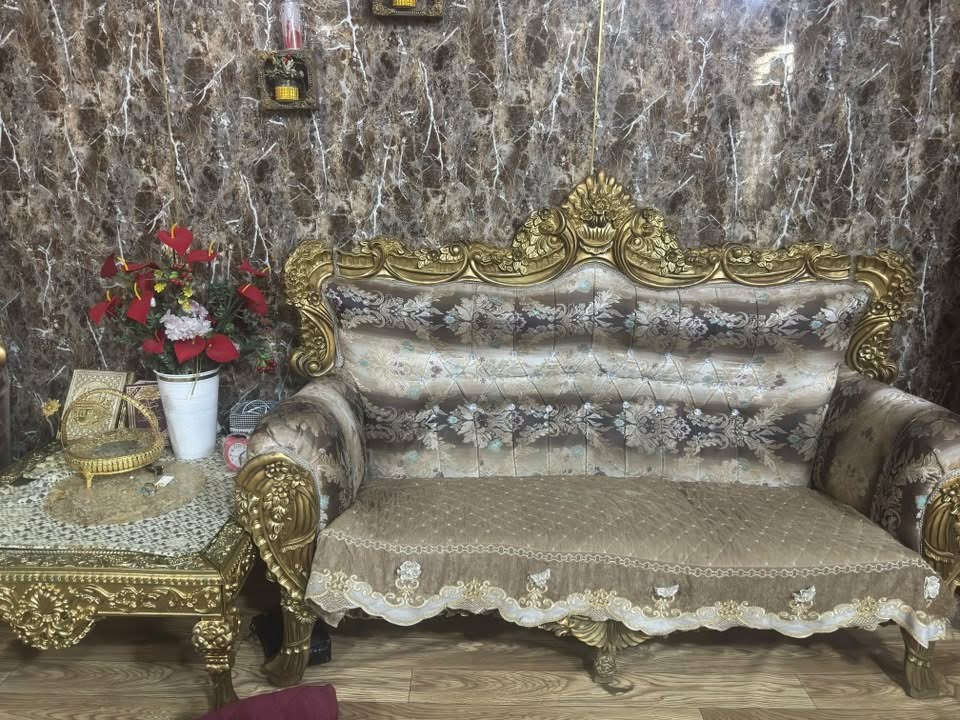 ياهلا وميت هلا اليوم عدنا كرويتات درجه اوله مثل ماوموضح بصوره بس بلواقع احلى من صوره صارلي شهرين من مشتريهن بعدهن بحيلهن مكاني نجف حي الجامعه *********** السعر خاص بس كون شراي
