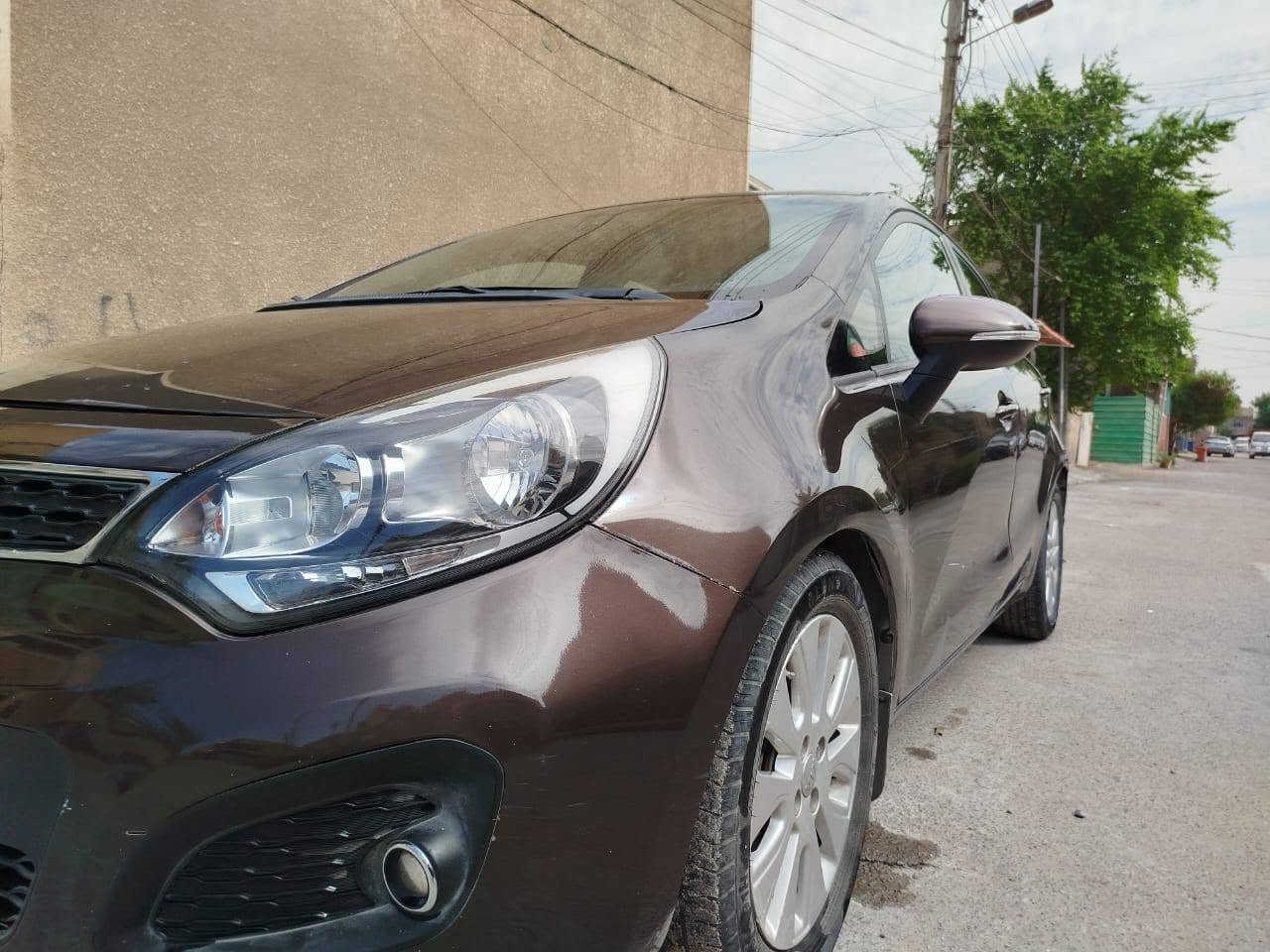 السلام عليكم
كيا ريو موديل 2013 

السعر 75 وبيها مجال

وارد امريكي ضربتها بالجاملغ الايمن الامامي

محرك 1600

تحكم سترين

اشاير،بالمري

فتحة سقيفة

حساسات 

كاميرا و شاشة

مري شفط 

مكانها البياع الرسالة الاولى مقابل العالب الكرخ

***********

***********
