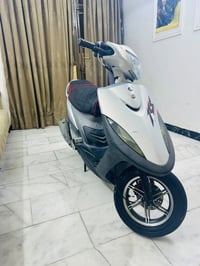 ماكس عدلة • بلاديه • زنون