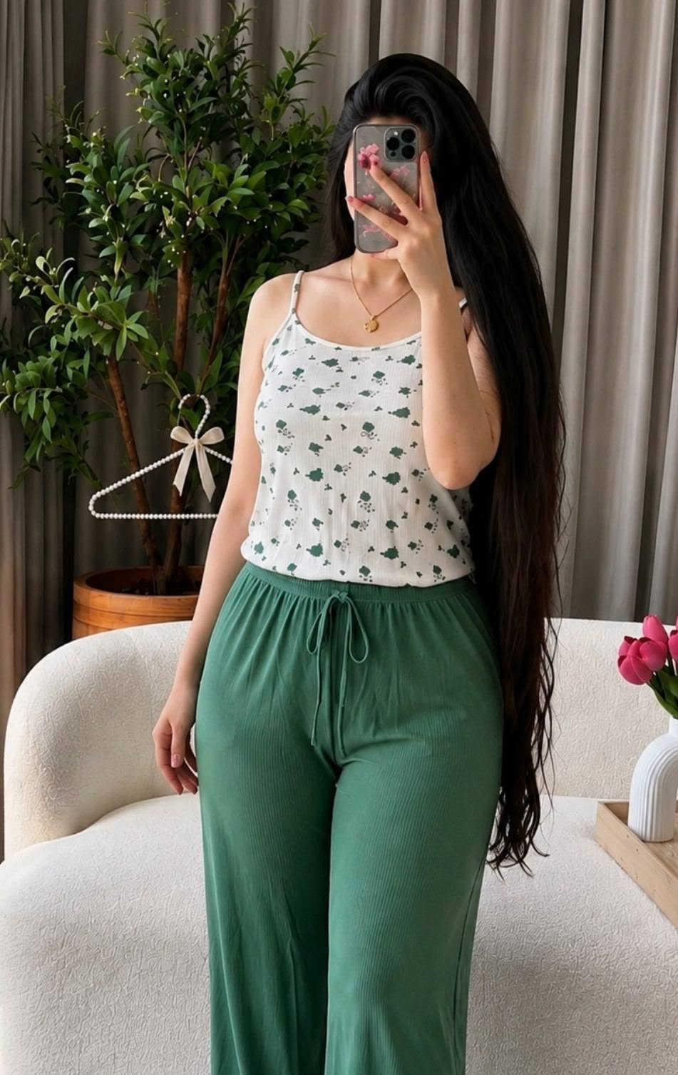 سلام عليكم عندي بضاعه مال ملابس نسايئه بسعار مناسبه للحجز الاستفسار على واتساب ***********
