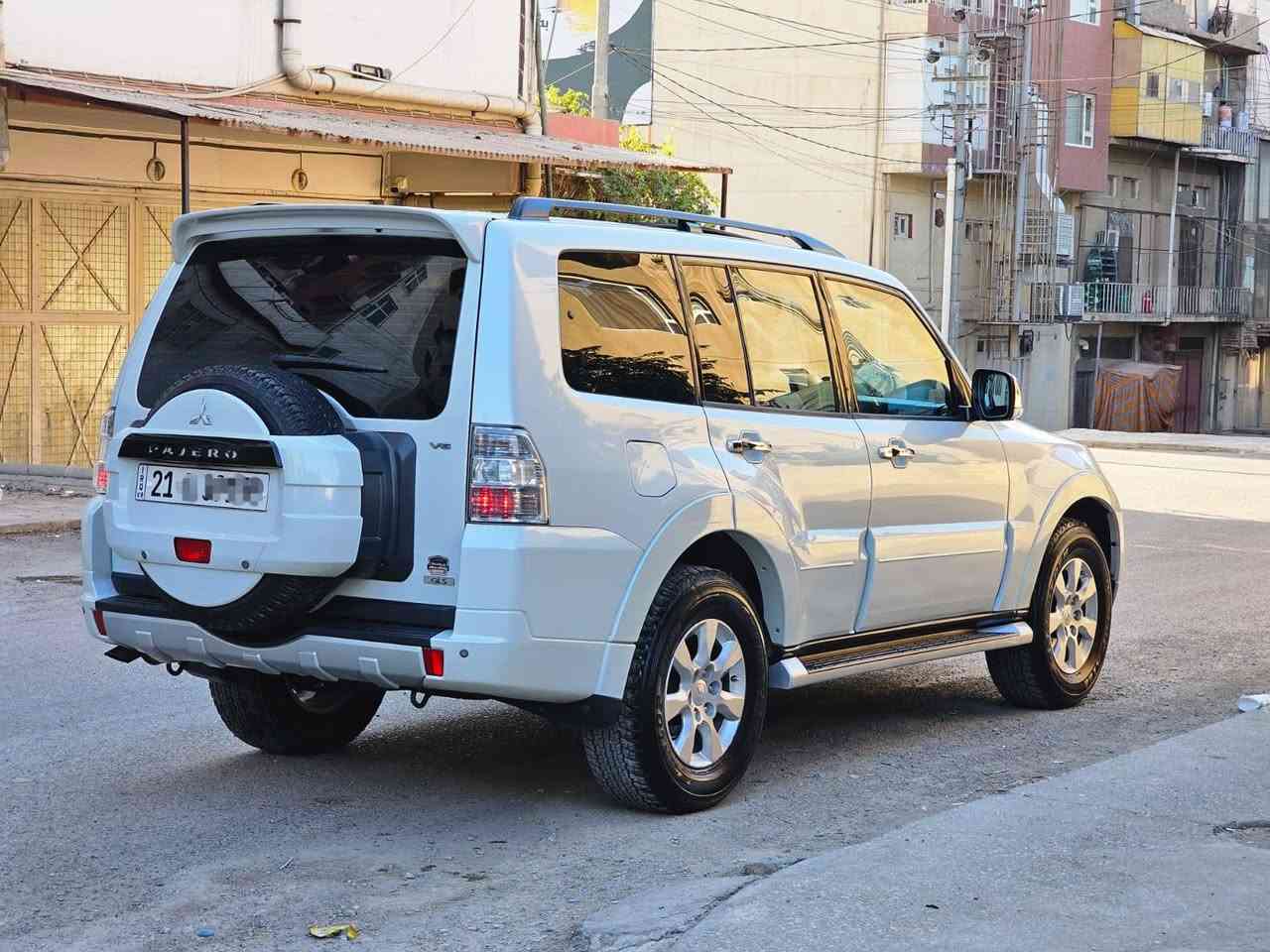 میستۆبۆشی باجیڕۆ 2014 فول فول مواسەفات
سەیارەکە سفری شەریکەیە ٢ سویچی شەریکەی لە گەڵایە 
تەنها 71,000  کیلۆمەتر حەقیقی ڕۆشتووە وەک سفر وایە 
سەیارەکە بێ بۆیاخە بێ سارد و بێ شوخت تەنانەت دەعامیەکانیشی بۆیاخی نیە ٢ دەستە لە شەریکەوە 
سەنەوی تازەیە
مواسەفات.... قەپات 
سڵاید  /ناوزەرد ، ناو فۆرمیکا/ موکەبەرە گەورە/3 شاشە DVD و MP3 کوشنی جڵد کامل کوشن کارەبایی/ ئاوێنە کارەبای / 3 ڕیز کوشن ٧ نەفەری/دەبڵ ئەکسڵ/ 
مەکینە V6 3.5 مرغوب 
تەبرید مەرکەزی / حاسە و کامێرا 
سوکان ڤۆلیوم/ بلوتوز/ تەحدیدی سورعە/ لایت زینۆن و بلاجکتۆر 
ئاوێنە ئیشارەت / ئاوێنە ئەخەویت
و چەندین مواسەفاتی تریش....
گێڕ و مەکینە و کارەبایی هەمووی بە شەرت لە سەر دەقی شەریکە ماوەتەوە سەیارەکە لۆکە ماشاءالله 
٤ تایەیی لۆکی لە ژێرایە 
سعر:١٧٣ و معامەلە.....
***********

مستربوشي باجيرو موديل ٢٠١٤
مواصفات سيارة فوول فوول 
سيارة خليجي شركة ٢ سويج شركة بلادي ويا 
محرك 3.5 / 6 سلندر مرغوب / سيارة 71 الف حقيقي ماشي.... سيارة بدون صبغ / بدون شخت بدون بارد/مابي اي مصاريف الحمدالله حتي دعاميات مابي صبغ/ سيارة مكفول كفاله عامة من كلشي  باقی مثل شركة ماشاءالله 
مواصفات .....
سلاید بانوراما/ دبل اكسل/ كشنات كهرباء كشنات جلد / مكبرة كبير/ لايتات زينون و بلاجكتور / ٤ تايرات جديد السياره/ كير محرك مكفولات بشرط كامله ما بي اي مصاريف الحمدالله سيارة لوك ماشاءالله 
گير اوتوماتيك فور ويل ٣مقعد كشن تبريد مركزي جام كهربائي مرايه كهربا كاميرا و حاسه ٣ شاشات  سنويه جديد بشرطة تحويل و غرامه
سعر ١٧٣ ورقه و مجال
*********** السليمانية, العراق
