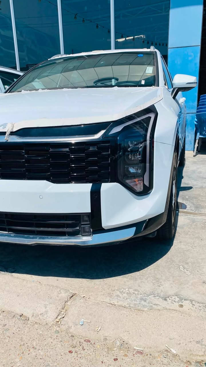 🔥🚗 وصلتكم اختيارات كيا 2026 🔥

3 خيارات مميزة — جملة ومفرد

🚘🔥 KIA SPORTAGE 2026 | الفئة الأولى
🤍 أبيض × أوف وايت
✨ جلد • كشنات كهرباء • تدفئة وتبريد • حساسات • مقود D • شفتات • شاحن لاسلكي • كامرة خلفية دوّارة

🚘🔥 KIA SPORTAGE 2026 | الفئة الثانية
🤍 أبيض × أوف وايت
✨ 12 حساس • كشنات مخمل كهرباء + تدفئة • صندوق كهرباء • مرايا شفط • شاحن لاسلكي • نقطة عمياء • كفرات أسود لامع 🖤

🚘👑 KIA SORENTO 2026
✨ 4 كاميرات • داتو شو • كراسي كهربائية مخمل • بصمة للكراسي • صندوق كهرباء • 7 راكب • 3 قطع تبريد • محرك 3.5L V6

🛡️ ضمان 100,000 كم أو 5 سنوات

🇮🇶 ترقيم بغداد وجميع محافظات العراق ما عدا الإقليم

💰 متوفر جملة ومفرد

📍 شركة نزار العبيدي
📞 ***********

🔥 اختار سيارتك… والباقي علينا
