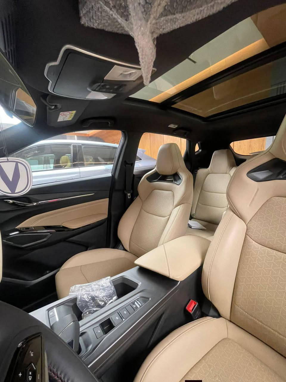 🚘🔥 شانجانCS55 PRO
إذا تريد سيارة تجمع بين الشكل الحلو، الراحة، والأداء… الـ CS55 PRO خيار يستاهل تشوفه 👌

✨ تصميم عصري وجذاب
🛋️ داخلية مريحة ومرتبة
⚡ أداء قوي وقيادة سلسة
📱 مواصفات وتقنيات حديثة
🛡️ أنظمة أمان تساعدك على قيادة أكثر راحة وثقة

سيارة مناسبة للدوام، السفر، والاستخدام اليومي… وبنفس الوقت شكلها يلفت النظر 😎🔥

📩 للاستفسار عن السعر والمواصفات والتفاصيل، راسلنا خاص***********.

#شانجان #CS55PLUS #Changan #سيارات_صينية #سيارات_العراق #سيارات_بغداد #سيارات
