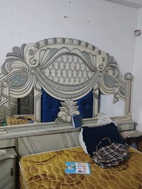 غرفه نوم نضيفه كلش السعر 450وبيها مجال 07726233496 وموجود توصيل وشد