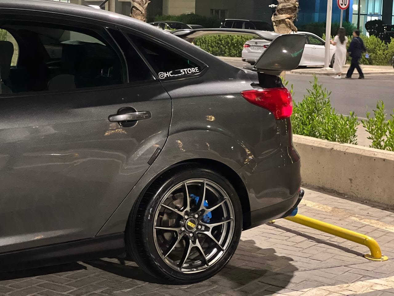 کوردی عەربی
سلام علێکم فۆرد فۆکەس بۆ فرۆشتن
بە ناوی خوای گەورا 
۲۰۱۷ SEL Premium
راقەم نوێ هەولێرا       رقم اربیل جدید
سەنەوی و ژینگە نوێیە  سەنەویە جدید 
سیستەمی گزۆز کۆنترۆلە 
شوتە سپۆرت k9 srt
شاشە گەورا      شاشە کبیر
ناو ۷ رانگە      ۷ لۆن داخیل
مکەبەرای سۆنی ماڕکە    سماحات سۆنی 
سوکان هیتەر      ستێرن هیتەر
کوشین هیتەر     کشینات هیتەر
ئاوێنە هیتەر        میرایە هیتەر 
کارپلای  ئاندرۆید ئۆتۆ
تەبڕید دوو زۆن  
سلاید  فتحە 
سەیاراکە جاهیزە هیچ مەسرافی نیە
گێر و مەکینە بەشەرت    گێر و محرك بشەرت
پێش و پشتی توندا    سەدر مەزبوت
کارابای بەردی بەشەرت  کارابای و حەجەر شەرت
سەیارا بدون سبخ   سەیارا بێ سبوخە
٤ تەعدیلی هەیە گچکە  
٤ مکان سخەیر بارد 
ئارباگ سیستەمە بەشەرت 
ماچەکی پێشی هەیە  

نرخی ٨٥$
***********

***********
مکان اربیل

نص مكتوب في الصور:
- @HIC__STORE