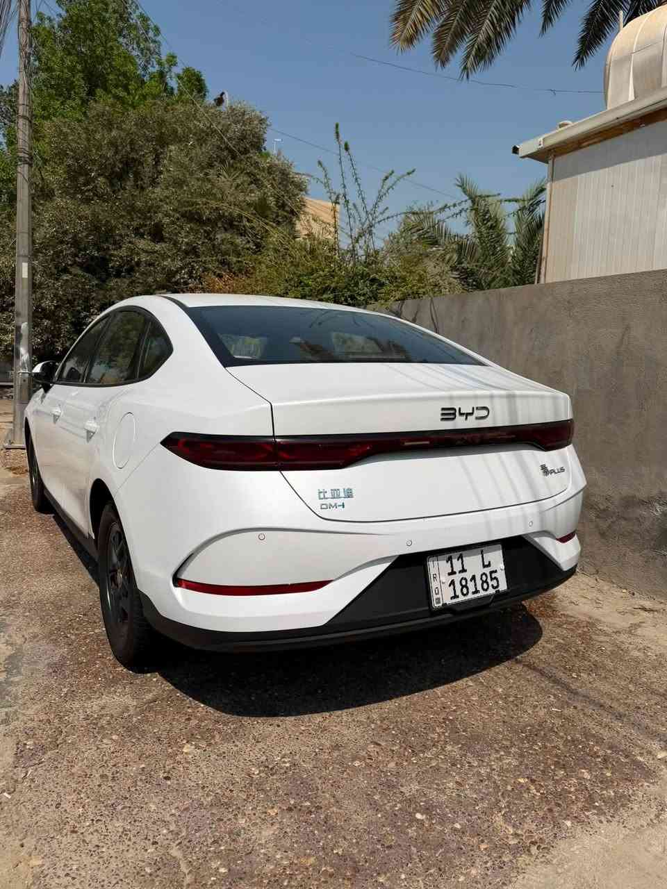 السلام عليكم للبيع
BYD  QIN  PLUS

ماشيه الكلي 15000كيلو وضع شركه 

كفاله عامه 

اليكم التافصيل 

المواصفات 
♣️خليجي 
♦️زيرو
♠️موديل 2025
♦️حساسات خلفيه
♣️حجم المحرك 1,5L
♦️شاشه اصليه + دواره
♠️كامره خلفيه
♦️هند بريك كهرباء
♣️اوتو هولد
♦️مفتاح التشغيل بصمه
♠️تحكمات مقود
♦️مقول جلد حياكه 
♣️دخول ذكي
♦️اشاير بل مري
♠️المقاعد جلد
♦️ اناره داخليه LED
♣️ لد امامي LED
♦️بك لايت LED
♠️قطعتين تبريد
♦️كروس سرعة
♠️حجم الاطار 16
♦️مانع تزحلق

سياره على وضع الشركه 

عنوان 📍. بغداد 

للاستفسار 
(*********** )
