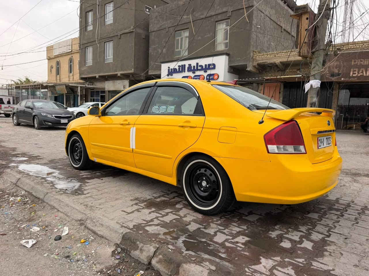 السلام عليكم 
كيا اسبكترا امريكي 2009 محرك 2000 رقم كربلاء بسمي حادث جاملغ فقط سياره جديده 
محرك قبل شهر بدلته كير تبريد ثلج تخم تاير السياره جاهزه 
فتحه بالقماره شغاله اي عطل ماكو 
السياره جاهزه لاخر حبايه 
كلشي موجود بالسوك اكو الجاهز وكو التعبان 
السعر 80 وبي مجال 
مكاني السماوه ***********
