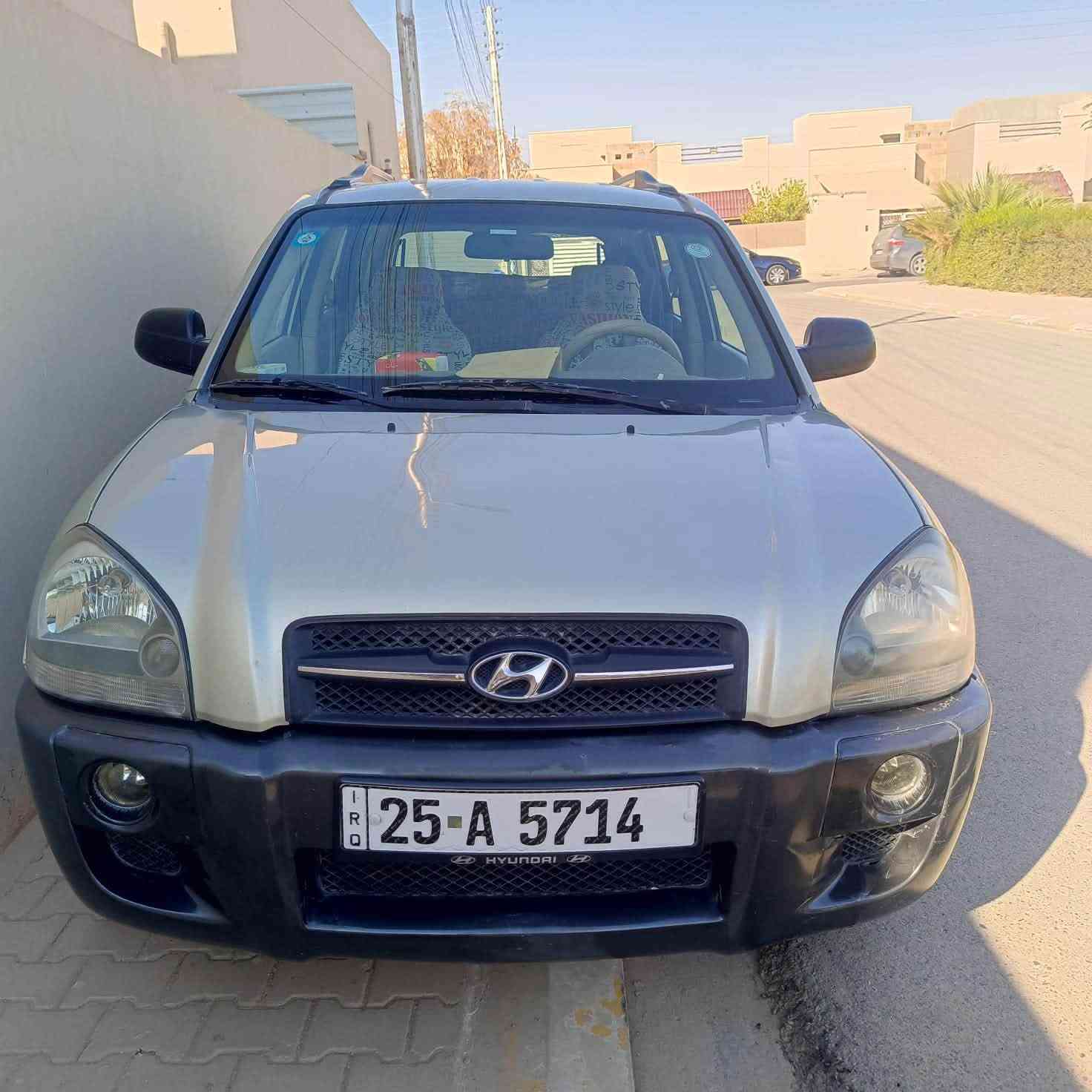 السلام عليكم
مكفوله فقط شبر صبغ الباقي شرط 
محرك 2000 جديد شادين
 كير وصدر وتايرات وباتري جدد كلها شرط 
تحويل مباشر باسمي رقم كركوك 
السعر 108مجال 
يرهم مراوس سياره احدث كامري سبورتج 2013/2019 حسب القناعه 
***********
تكريت
