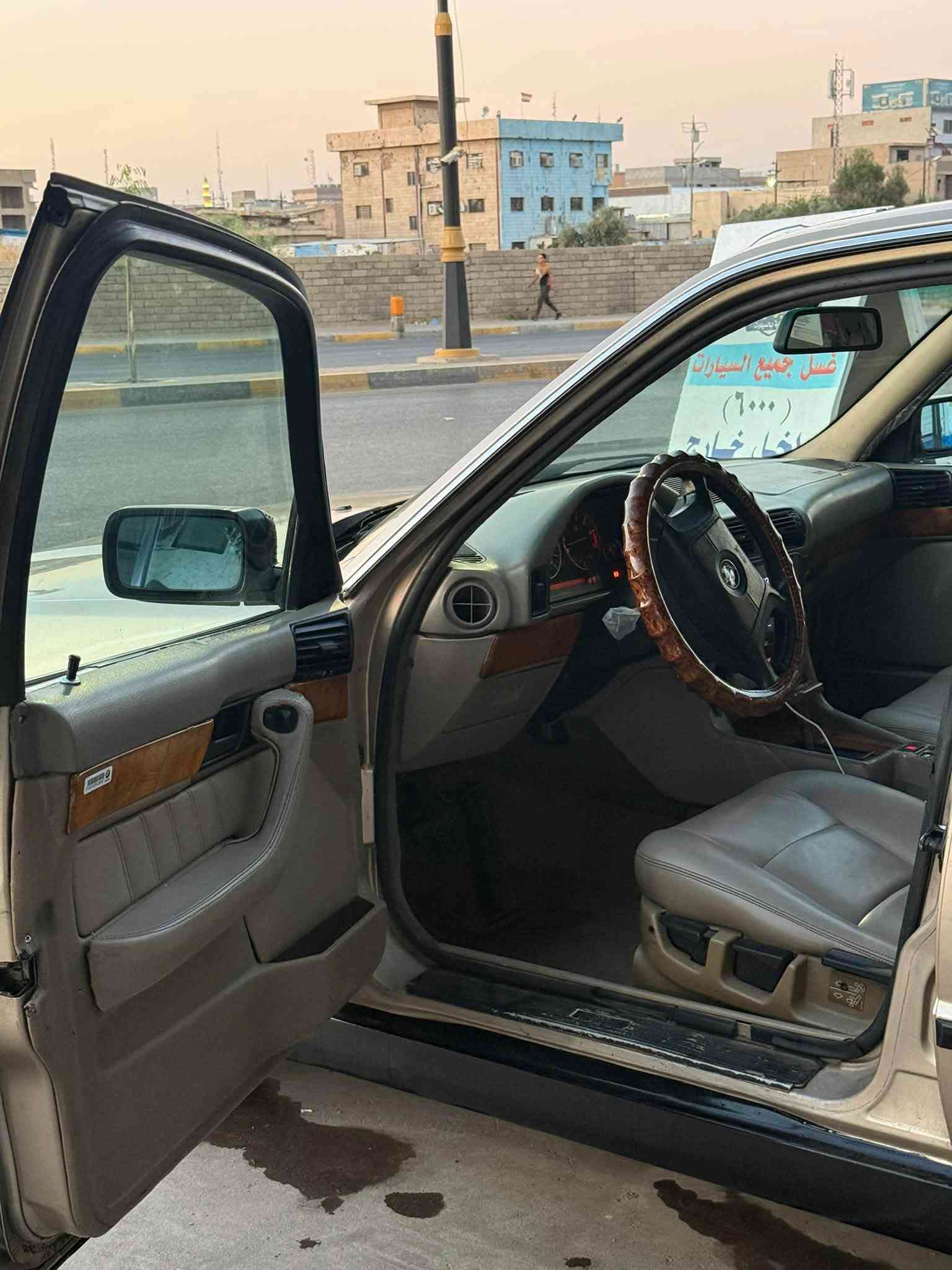 للبيع بي ام 530 محرك 528 صقر كير اوتو ماتيك موديل 1993 صبغ عام جامات اربع كهرب كشنات جلد تبريد طخم تاير جديد كاربون بانزين شرط التحويل رقم دولي سياره نضيفه بيع مستعجل الموقع موصل حي الطيران السعر 50وبيهه مجال للطيبين رقم الهاتف ***********_كورك. ***********. اسيا) متواجد عل خط
