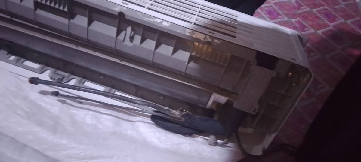 سلام عليكم سبلت البيع مستخدم شرط تبريد 250رقم ***********
