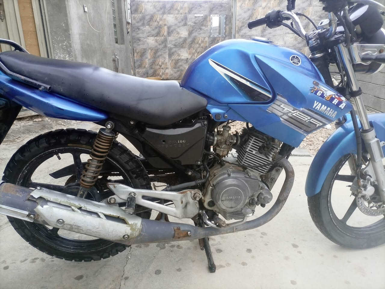 ياماها • YBR 125 • صفاحيات